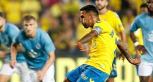 ESPANHOL: Las Palmas vira no último minuto e afunda o Celta