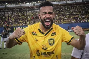 Série C: Zagueiro do Amazonas-AM evidencia: 'Todo jogador quer colocar um título brasileiro'