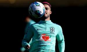 Lateral Yan Couto, da seleção, se desculpa após citar Daniel Alves como ídolo