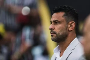 Fred, ídolo do Fluminense, sofre assalto à mão armada no Rio