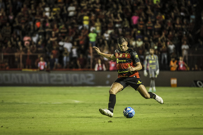 Sport precisa vencer dois jogos e torcer contra adversários diretos (Foto: Rafael Bandeira / SCR)