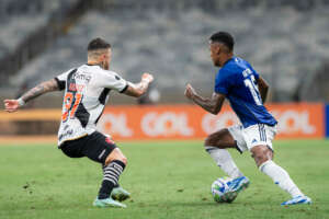 Cruzeiro 2 x 2 Vasco - Placar igual mantém dupla próxima ao Z-4