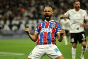 Bahia x São Paulo - Duelo de Tricolores movimenta briga no Z4