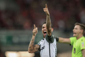 Flamengo 0 x 3 Atlético-MG - Galo atropela com nó tático de Felipão em Tite