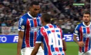 Mano Menezes assume a derrota 'vexatória' do Corinthians