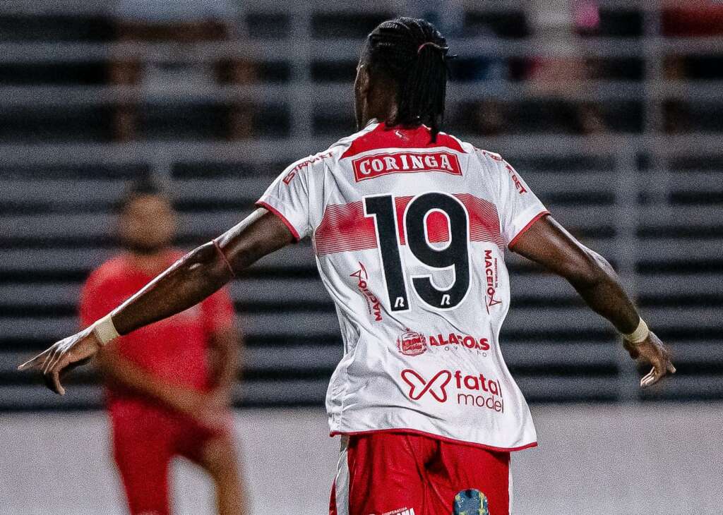 SÉRIE B: Criciúma assume vice-liderança e Chapecoense se complica