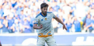 Em meia às cobranças da torcida, Lucas Silva reconhece má fase do Cruzeiro: 