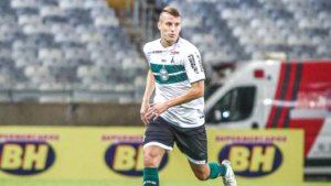 Coritiba confirma lesão e zagueiro será desfalque contra Fluminense