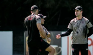 Série B: Campeão, técnico prepara Vitória competitivo diante da Chapecoense