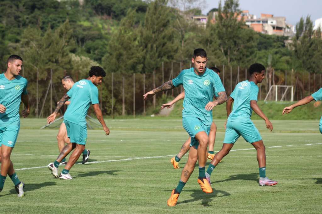 SÉRIE B: Chapecoense faz duelo direto para seguir vivo na Série B; Novorizontino ainda sonha