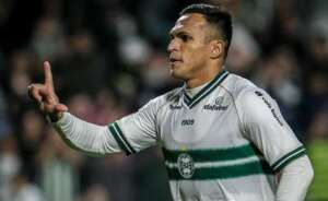 Coritiba tem três desfalques confirmados para o jogo contra Fluminense