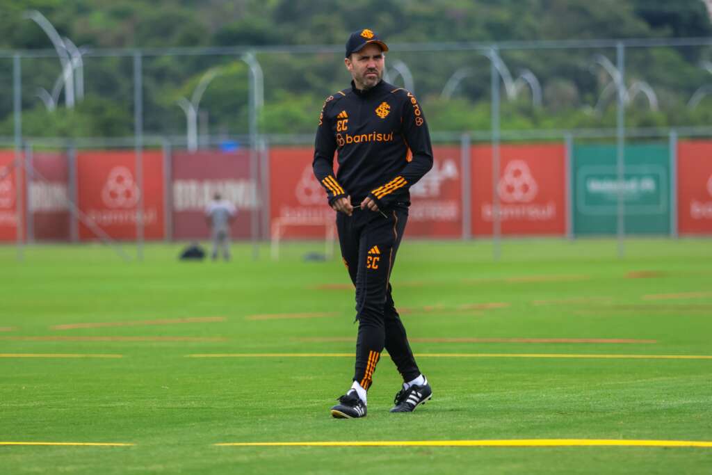 Eduardo Coudet admite cansaço do Inter em derrota e destaca: ‘O Palmeiras não perdoa’