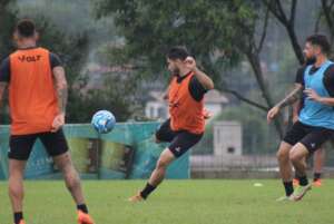 Série B: Com possível recorde de público, Tencati pede apoio da torcida do Criciúma para garantir acesso