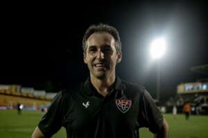 Série B: Técnico leva Vitória-BA à elite do Brasileiro após cinco anos