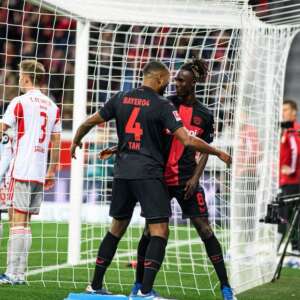 ALEMÃO: Bayer Leverkusen atropela Union Berlin e tira o Bayern de Munique da liderança