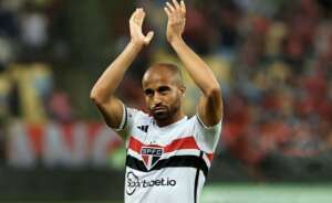 Lucas é preservado de treino, mas deve reforçar São Paulo contra Fluminense