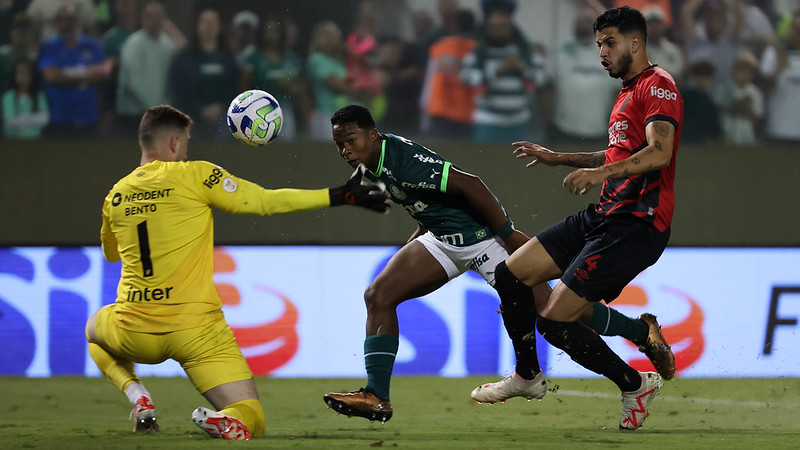 Palmeiras abre