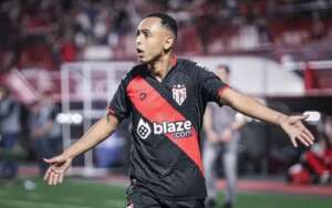 Série B: Meia do Atlético-GO pede desculpa após goleada, mas garante: 'Estamos na briga'