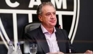 Presidente do Atlético-MG diz que gramado da Arena MRV será sintético