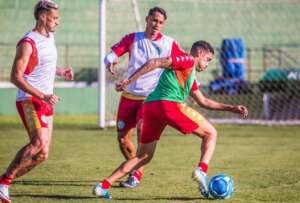 Série B: Guarani treina finalizações para voltar a marcar após quatro jogos