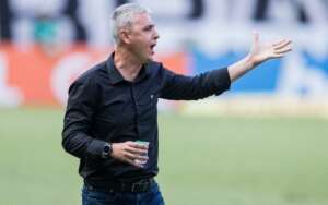 Para técnico Tiago Nunes o Ceará honrou a camisa no clássico