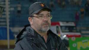 Série B: Enderson Moreira responde a torcida do Sport sobre o acesso 