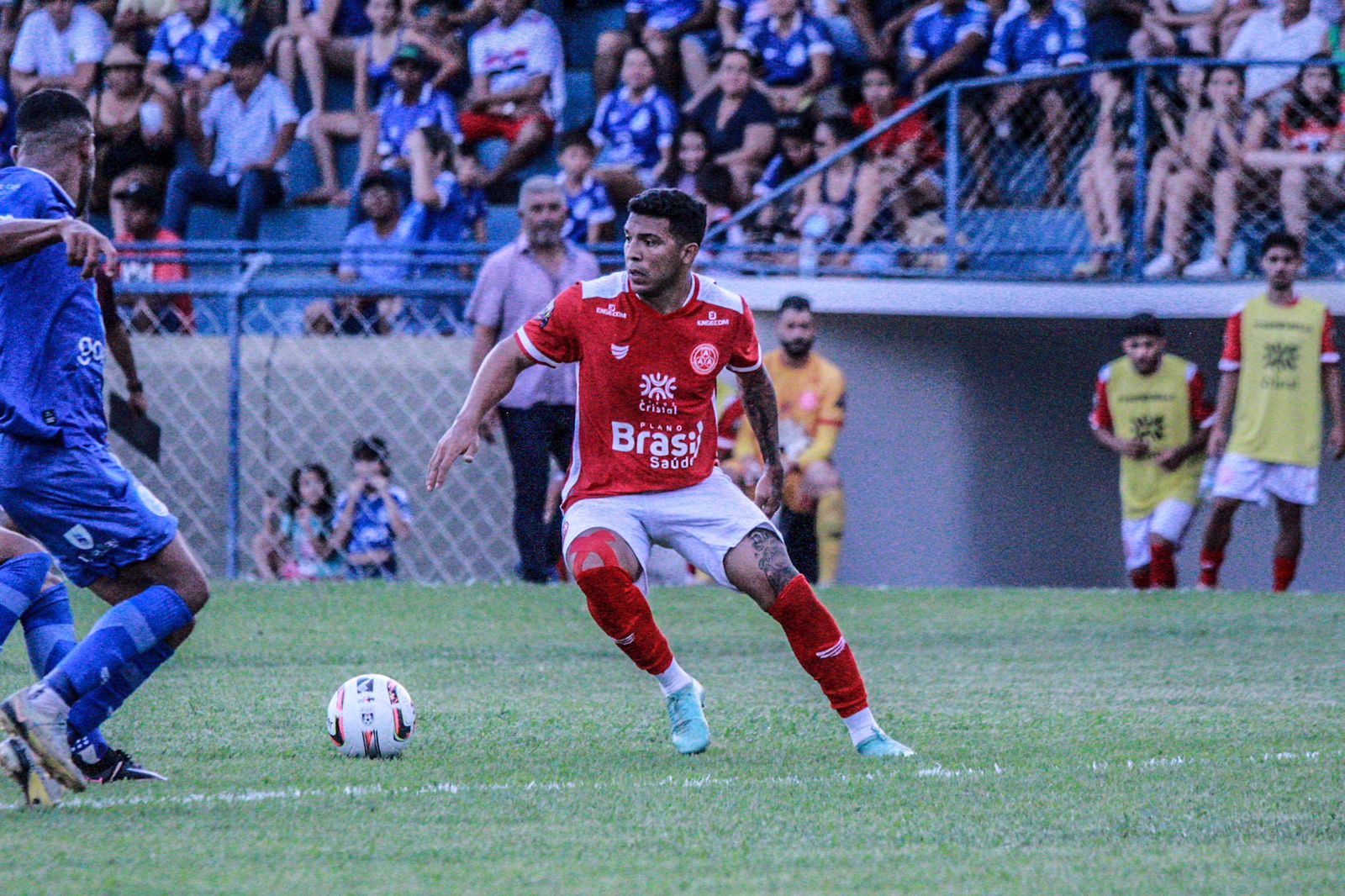 Atacante reforça Floresta-CE após temporada com 22 gols marcados