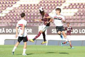 PAULISTA SUB-20: São Paulo supera Ferroviária nos pênaltis e alcança vaga na final