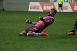 Mineiro: Goleiro inaugura contratações do Athletic-MG; Técnico próximo de ser anunciado