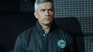 Goiás demite Evangelista e tentará milagre com auxiliar no Brasileirão