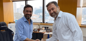 Duilio tira licença para dar a vices a oportunidade de presidir o Corinthians