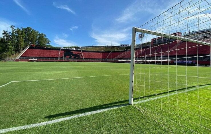 Vitória recebe notificação da CRND e pode sofrer "transfer ban" (Foto: Divulgação/EC Vitória)