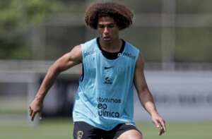 Biro volta da seleção olímpica e aumenta opções para Mano ter um meio criativo no Corinthians