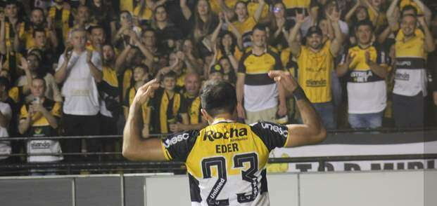 Criciúma 3 x 0 Botafogo/SP: nos últimos minutos, Tigre marca mais dois gols  e torcida vai à loucura - Esporte - 4oito