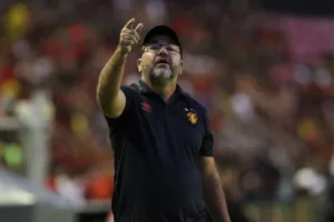 Ex-técnico do Sport é escolhido para assumir o lugar de Tiago Nunes no Sporting Cristal-PER