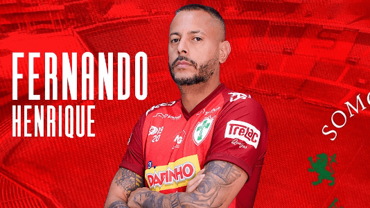 Portuguesa renova Fernando Henrique