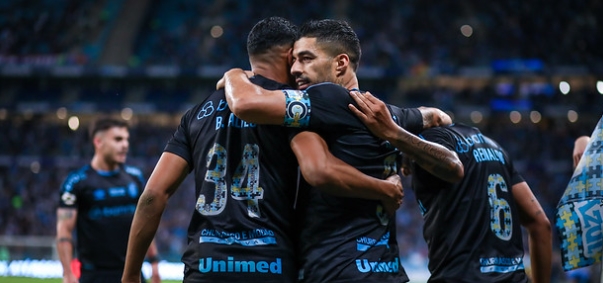 Grêmio 2 x 1 Goiás – Tricolor acorda no 2º tempo, rebaixa o rival e confirma vaga na Libertadores