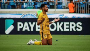 Campeão com o Amazonas-AM, Jackson deixa portas abertas para o Cuiabá: 'Assino onde?'