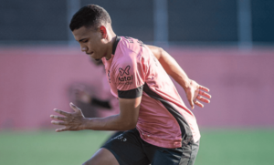 Vitória x Vila Nova - Poucos passos do título da Série B