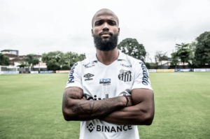 Messias demonstra confiança no Santos em duelo direto com o Goiás: 'Preparados e focados'