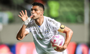 Suárez é convocado pela primeira vez desde a Copa do Mundo