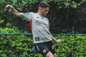 Beraldo e Pablo Maia voltam da seleção pré-olímpica e viram reforço diante do Fluminense