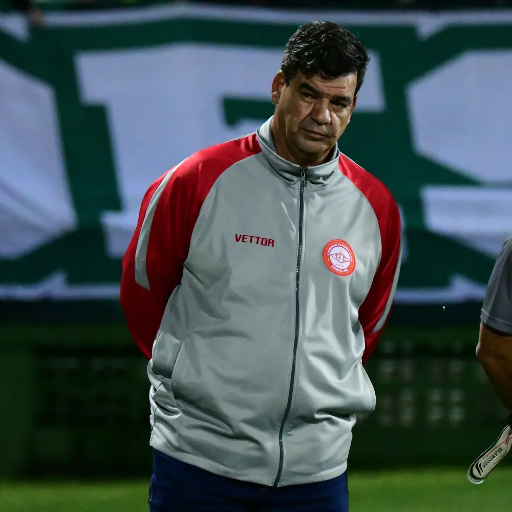 Série B: Moacir Júnior comanda arrancada do Tombense na Série B