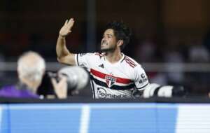 Alexandre Pato sofre lesão e não deve jogar mais pelo São Paulo