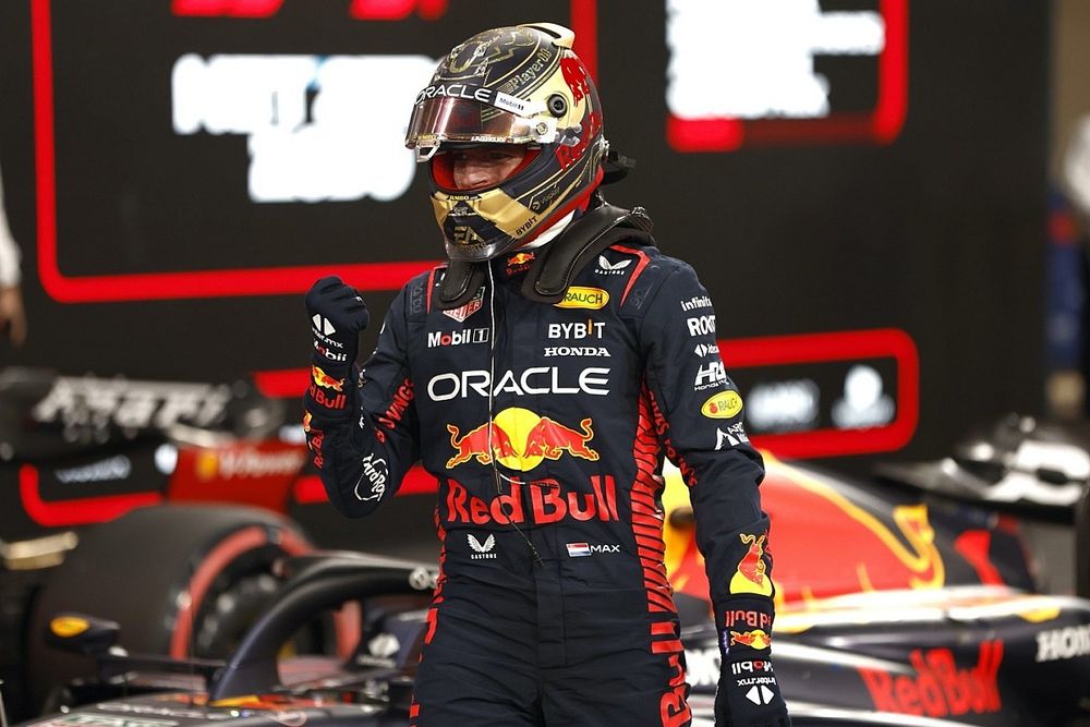 F1: Verstappen vence último GP e Mercedes supera Ferrari no Mundial de Construtores
