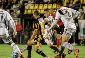 Série B: Ponte Preta vive expectativa de ter força máxima em confronto direto