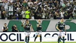 BRASILEIRÃO: Palmeiras vence e assume a liderança; Fla-Flu termina empatado no Maracanã
