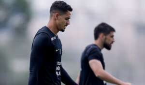 Vasco x Corinthians - Veja onde assistir, escalações e arbitragem