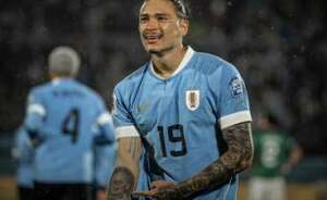 ELIMINATÓRIAS: Uruguai faz 3 a 0 na Bolívia e assume a ponta