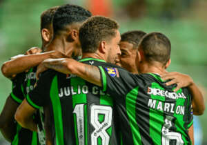 Rebaixado, América-MG vence e meia afirma: 